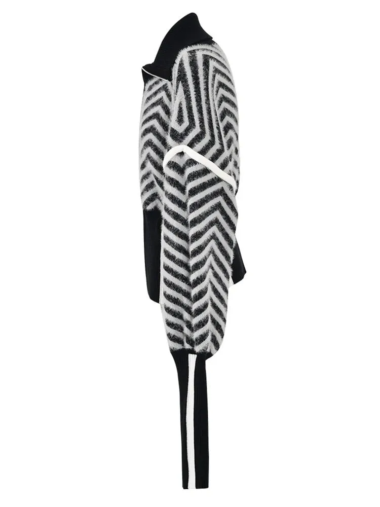 Pre Order:  Contrast Stripes Zip-Up Knit Cardigan