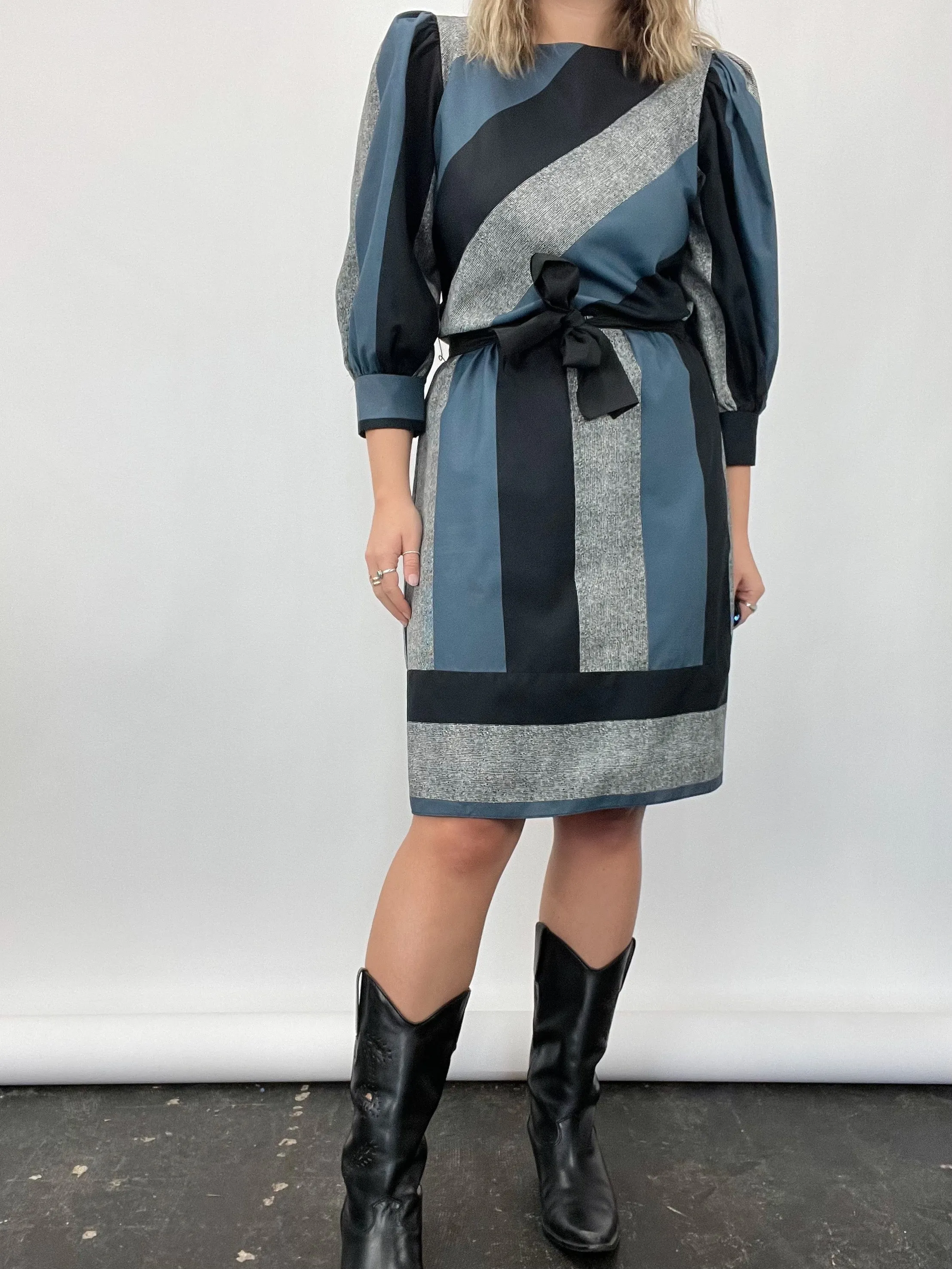 Vintage Striped Puff Sleeve Belted Dress (M/L)