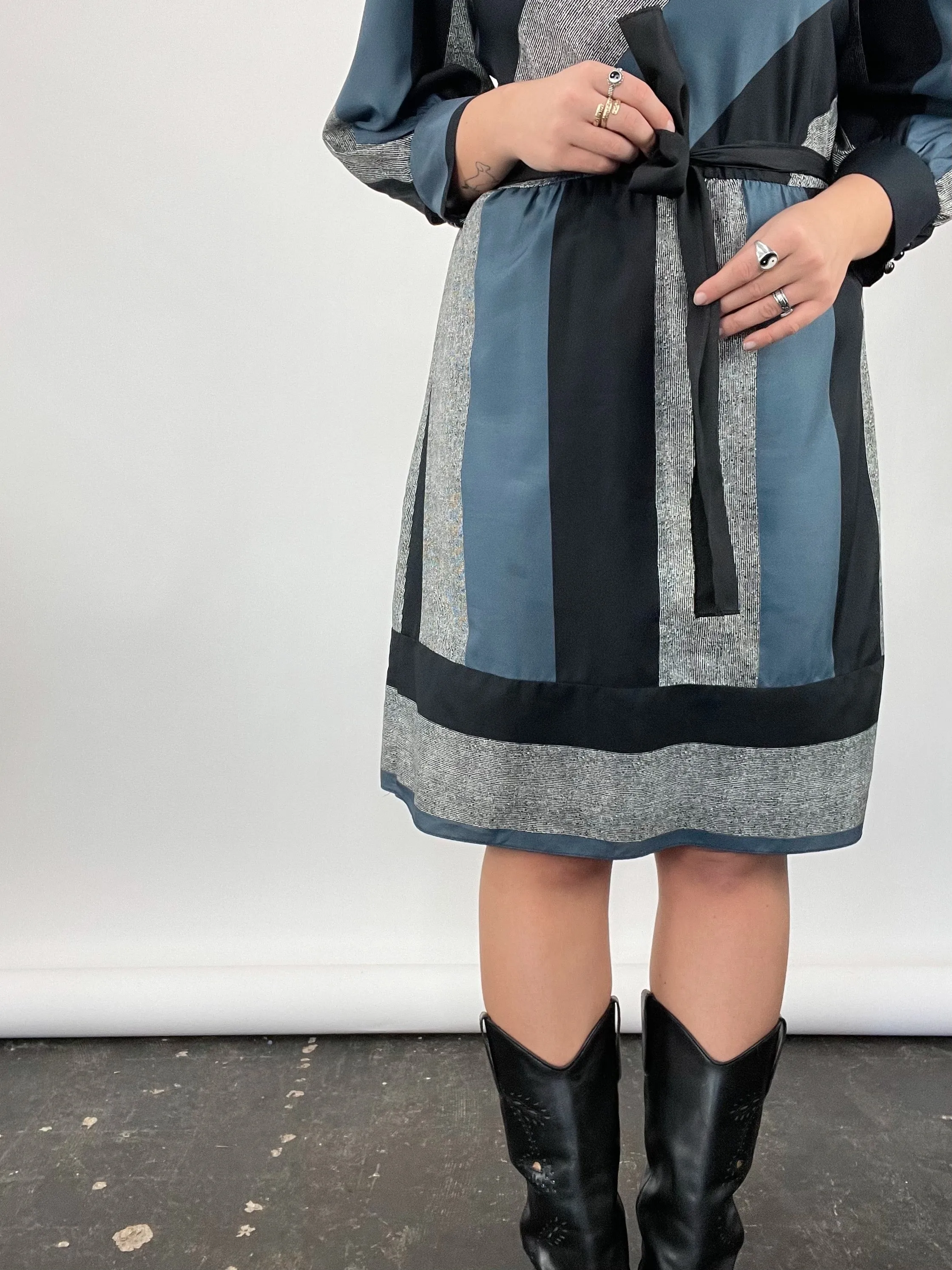 Vintage Striped Puff Sleeve Belted Dress (M/L)